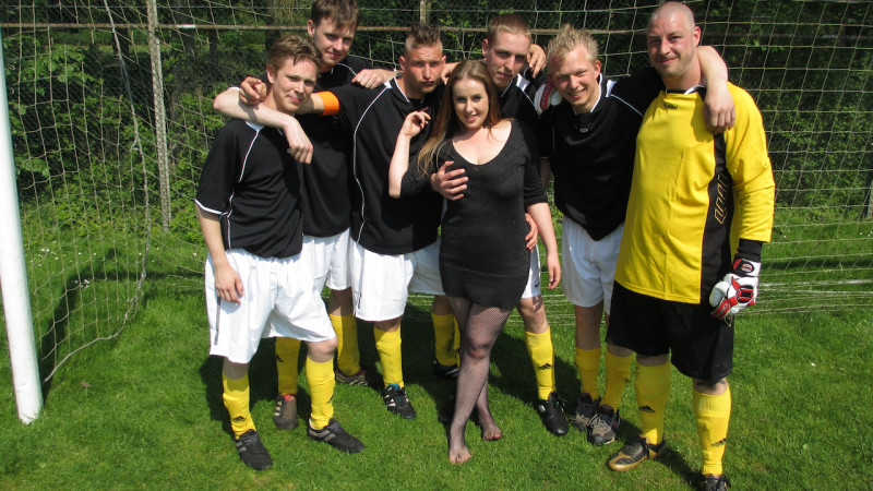 Soccer starts 2 days early at Kim Holland!